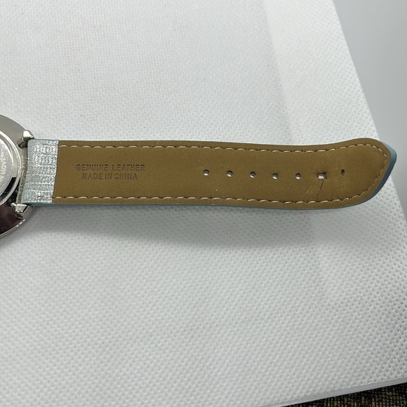 Cavanaugh Large Face Watch Rhinestones Quartz Metallic Genuine Leather Band - Picture 6 of 13